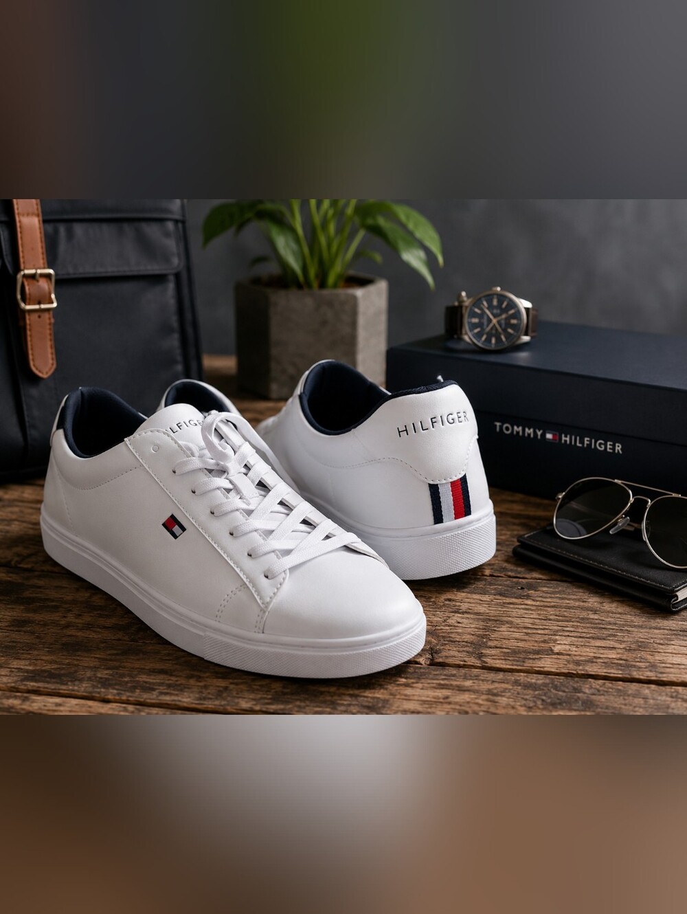 Tommy Hilfiger Brecon White Sneakers | NWOB | Men's Size 10